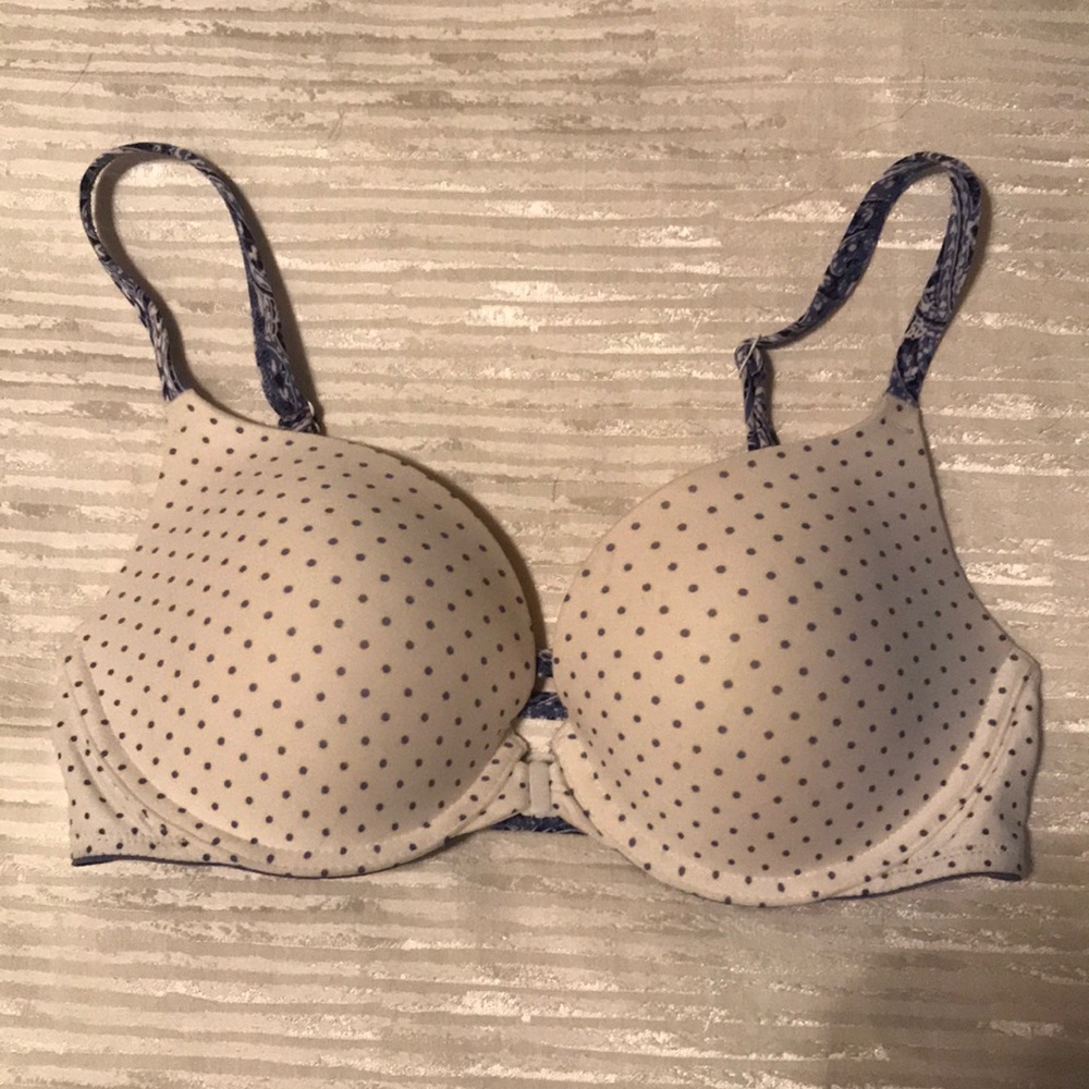 PINK by Victoria’s Secrete 34D Bra